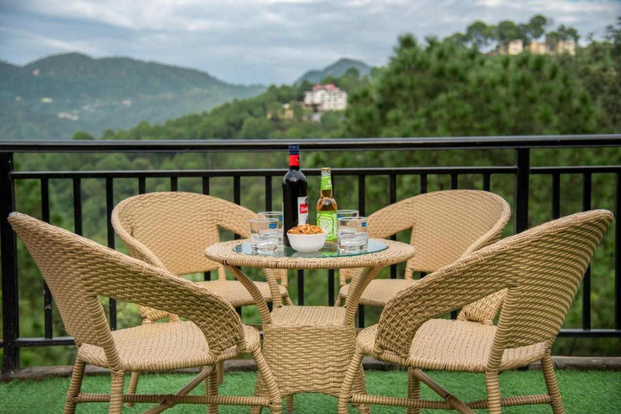 The Heritage Home Kasauli I Pine View Serviced Villa I Best Seller I Vacations I Family Events I Sky Bonfire I Kasauli By Exotic Stays ภายนอก รูปภาพ