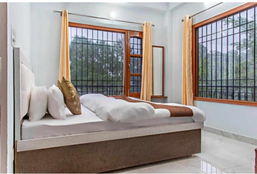 The Heritage Home Kasauli I Pine View Serviced Villa I Best Seller I Vacations I Family Events I Sky Bonfire I Kasauli By Exotic Stays ภายนอก รูปภาพ